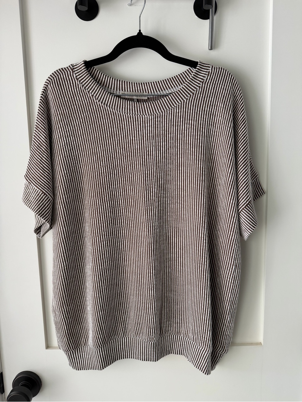 Zenana Striped Crewneck Short-Sleeve Top in Brown & White Stripes